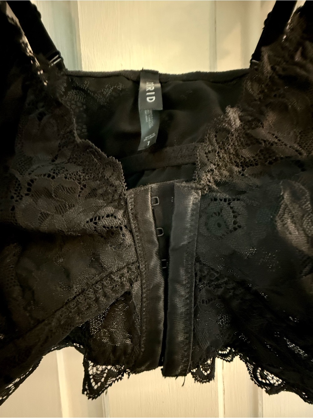 Torrid Unlined Lace Front-Close Bralette - Picture 5 of 7